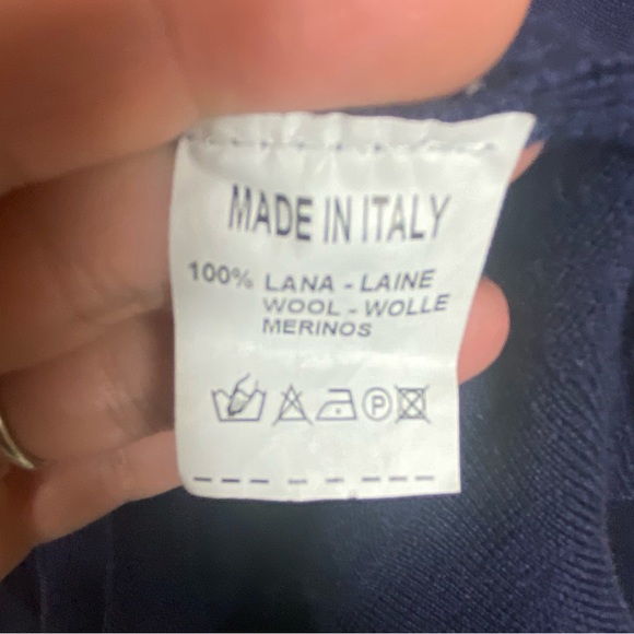 William Hunt Navy Blue V-neck wool sweater Medium - Picture 4 of 6